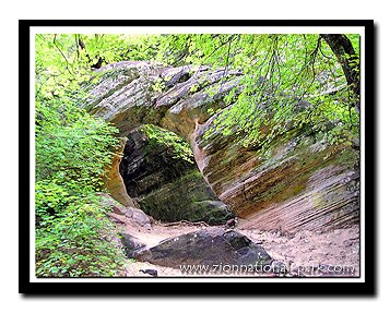 Freestanding Arch on the Hidden Canyon Trail